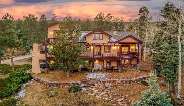 Mountain Views | Game Room | Elevator | Serious Business