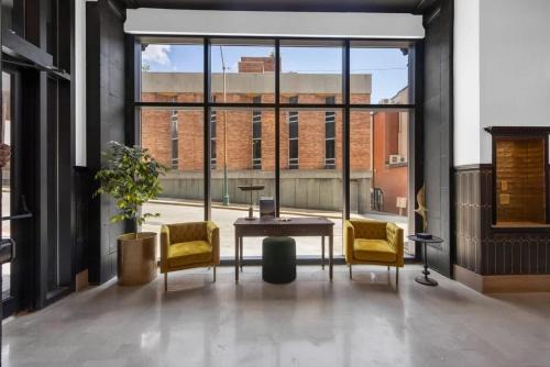Park Hotel Studio Suite 411