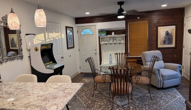 Perfect 2-bedroom house with AC in peaceful Jamestown w/RV pad