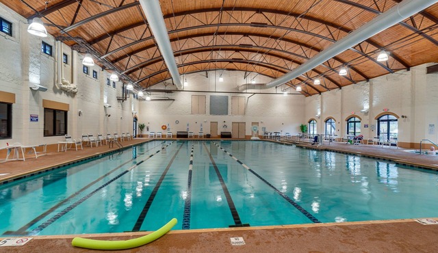 Pet-Friendly Crossville Resort Condo: Golf & Swim!