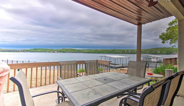Pool Days & Water Fun Await: Lake Ozark Escape!
