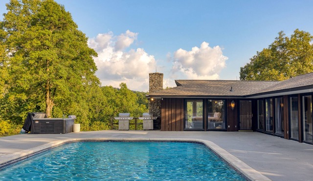 Pool + Hot Tub | Near Dollywood + the Smokies | Amber Refresh