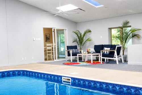 Pool House on Ponce De Leon