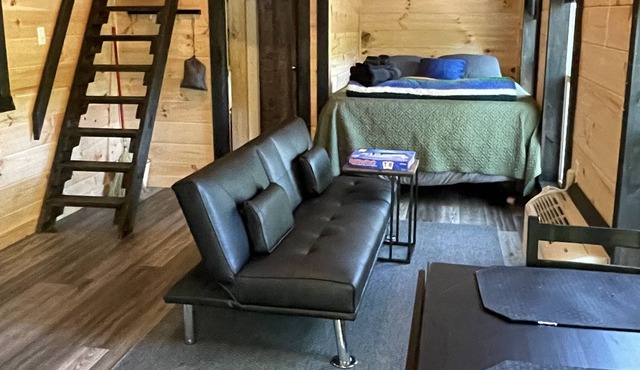Private Getaway Cabin in RRG-Cliffview Resort
