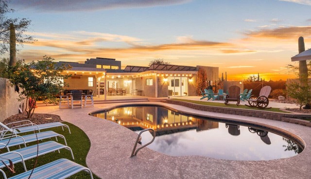 Private Luxury Gem w/Pool & Spa near Mt Lemmon