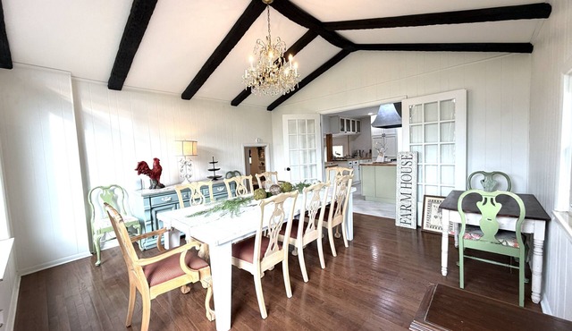 Relax at our Peaceful Farmhouse Retreat Near Norris Lake, LMU & Cumberland Gap