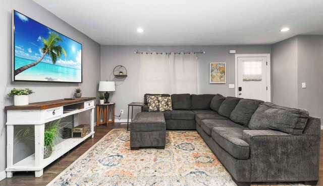 Renovated Home Sunroom, Porch Golf & Trails Nearby