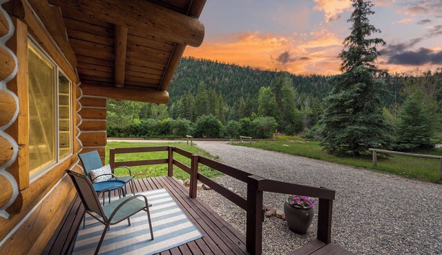 River Stone Cabin | Florida River Access, Fireplace, Deck with Grill, Trails