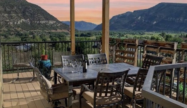 Scenic 5BR Retreat w/Epic Views 5 Min to Downtown Durango