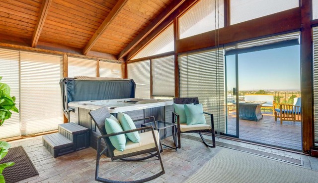 Scenic Santa Fe Vacation Rental w/Views + Hot Tub