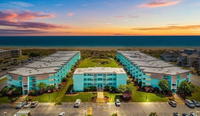 Sea Spray Condo - Ocean View Condo in Atlantic Beach, NC