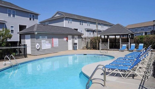 Shangri La - 2BR Turtle Cove Townhouse Near Pool