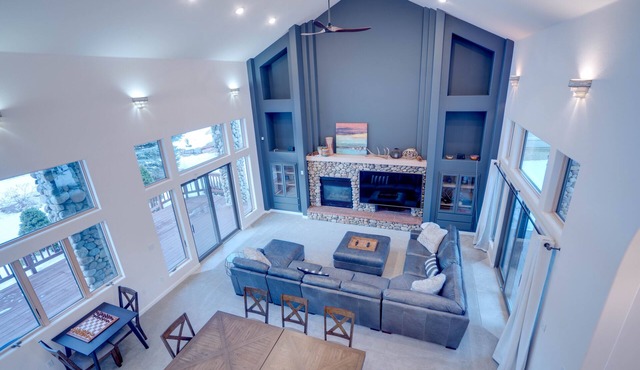 Ski Soak Golf -Comfortable Home Upscale Neighborhood Best Location