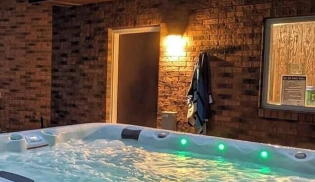 Sleeps 16 | Pool+Hot Tub+Game Room | 3 Kings