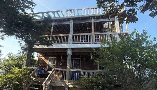 Spacious 5-bedroom house in fantastic Ocracoke with AC