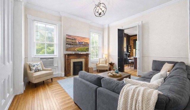 Spacious brick home close to dining and nightlife!