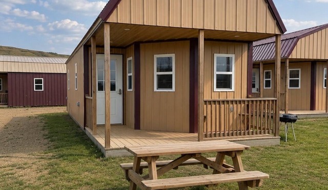 Spacious Cottage 4 with Loft, Full Kitchen & Stunning Views