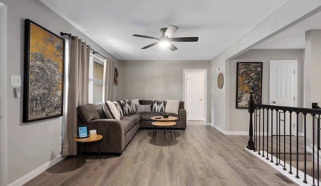 Spacious Home, Sleeps 12 w/King Beds,Shuffleboard