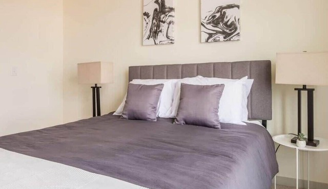 Spacious Nulu 1BR CozySuites 05