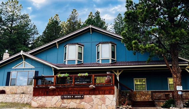 Spirit Bear Chalet: Your Home Away From Home in Angel Fire, NM