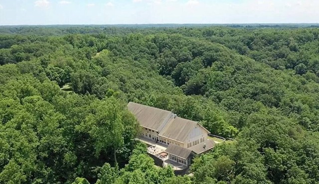 Star Ridge | Private Estate | Sleeps 20 | Hot Tub