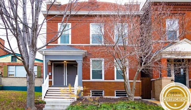 Stylish 4BR with Office, Deck, Gardens ABODEbucks