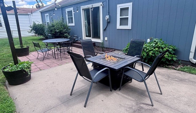Summer Getaway in Shawnee with FIREPIT, Central & Cozy KC Home
