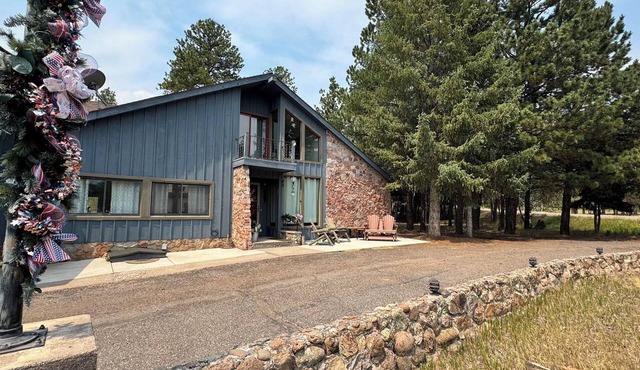 The Harvest Moon Mountain Retreat