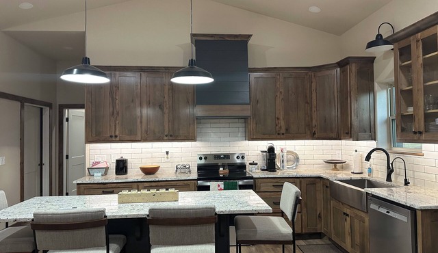 The perfect, quiet hideaway! Spacious 1-bedroom with all the amenities of home.