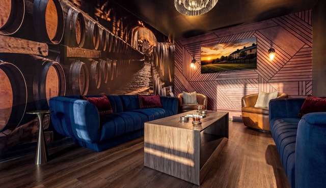 The Rickhouse Retreat | Golf Sim*Massage Chairs*Sauna+