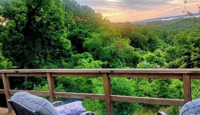 The Ridge Cabin Scenic Ozark View/Close to the Buffalo/Chef's Kitchen/KING BED