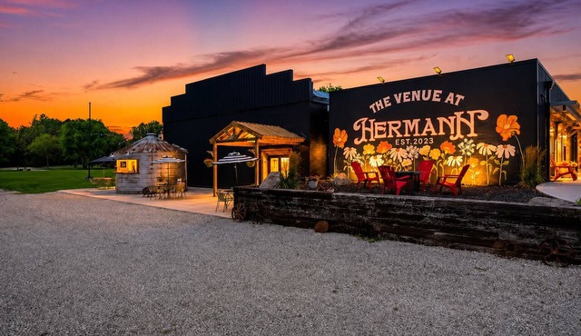 The Venue at Hermann – Room 3 Coastal Studio