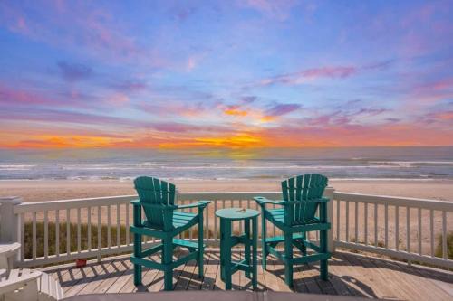 Topsail Treasure's - Oceanfront Luxury Spa Pool