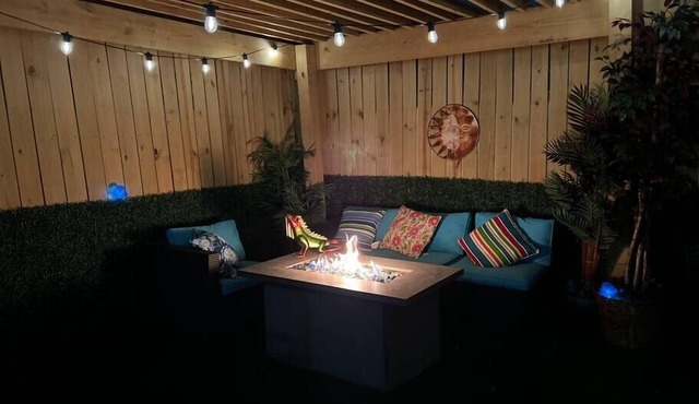 UltraViolet Pirate Bay | Hot Tub | 5 Bedroom