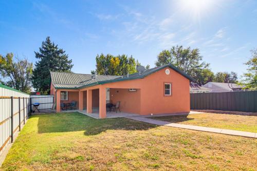 Ulysses Outdoor Adventure Base w/Fenced Yard