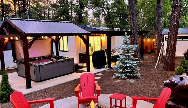 Unique 3BR Bungalow by Brewery & Central to town - Hot Tub + AC