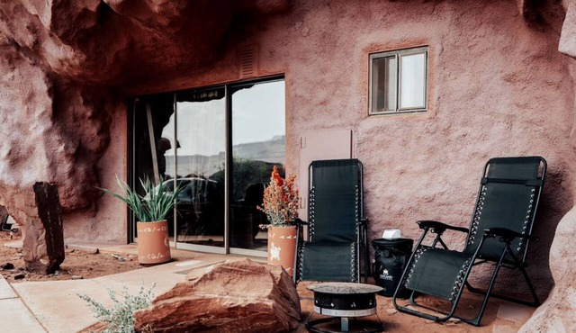 Unique Cave for a Memorable Vacation on a Secluded Ranch by the Colorado River in Moab, Utah