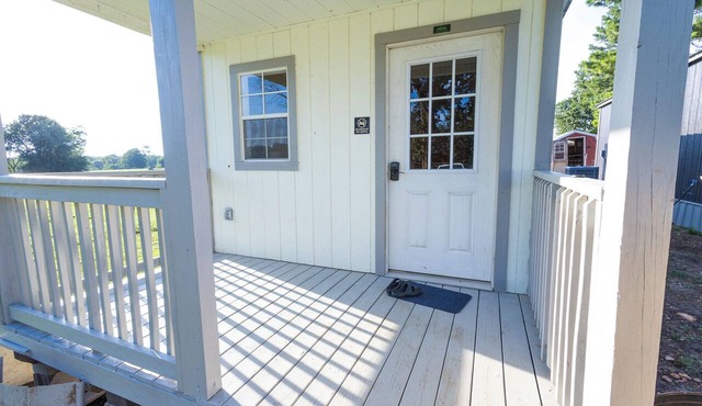 Vintage themed house in Tahlequah Oklahoma on highland cow farm!