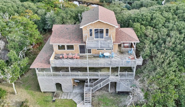 Waterfront home with pool, private hot tub, ocean view, W/D & AC - dog-friendly