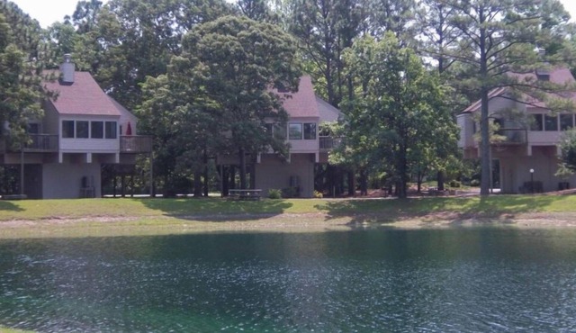 Waterwood Resort Magnificent 2BR Condo with Tennis Courts