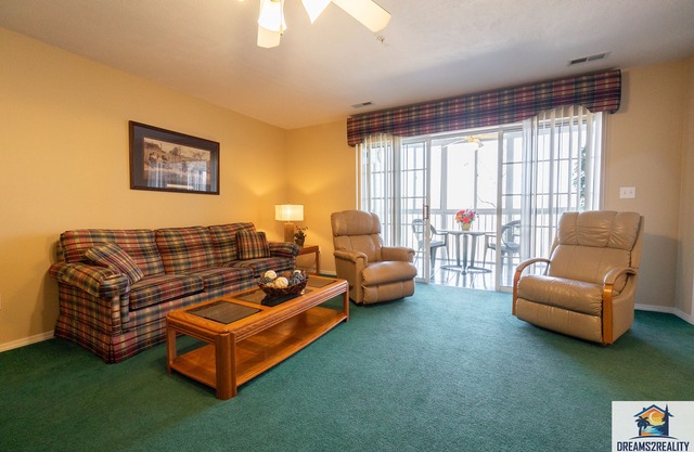 2 BD WALK-IN! Near The Strip! ~ Screened Porch ~ FREE TICKETS INCLUDED! (CH1-18)