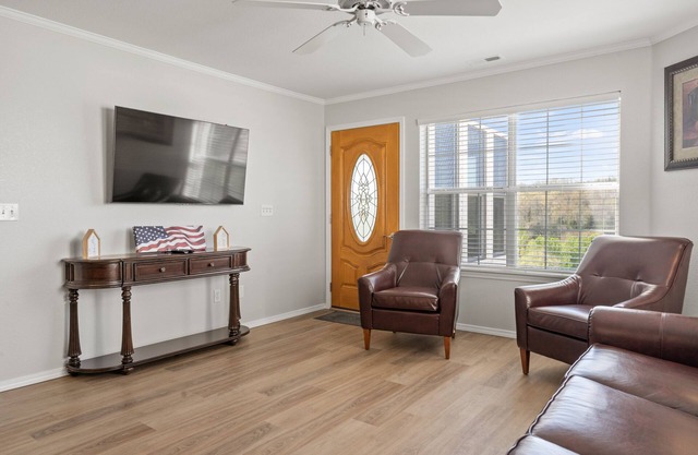 2 Bedroom, 2 Bathroom Walk-in Condo with Golf Course View from All-Season Sunroom
