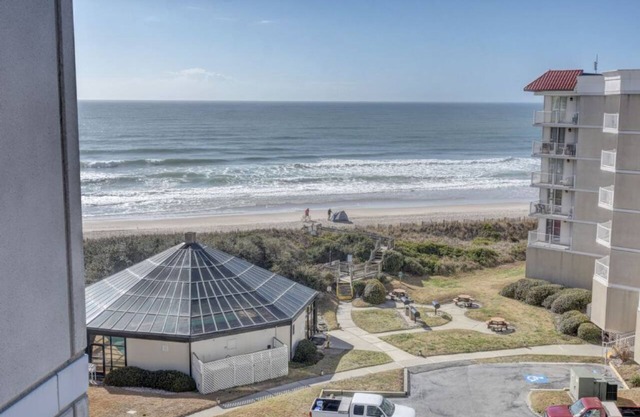 Adorable Updated Oceanfront Condo on the top floor!