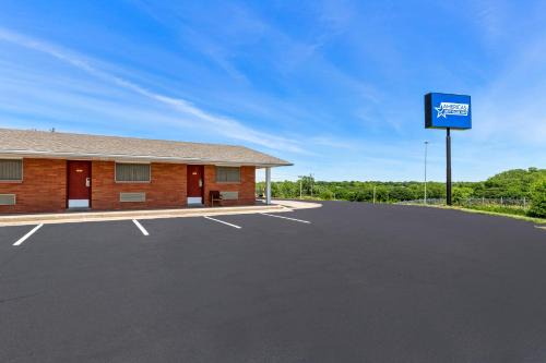 Americas Value Inn Belleville 