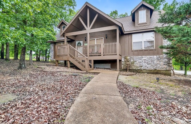 Branson Cabin with two Master Suites!