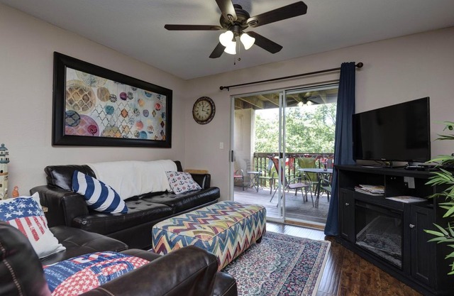Contemporary Pet-Friendly Condo near SDC w/ Indoor Pool