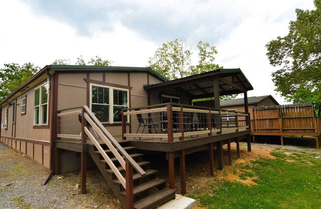 Cottage Creek Resort Marina 