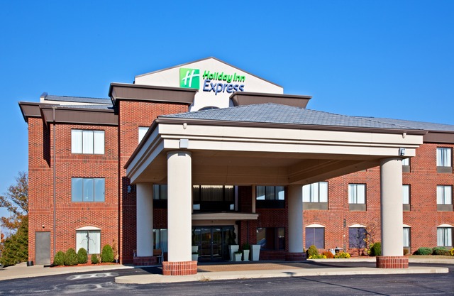 Holiday Inn Express & Suites Shelbyville, an Ihg Hotel