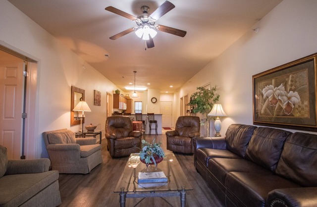 Near Silver Dollar City - Updated 3 Bedroom Condo at Stonebridge Resort