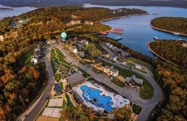 Private Modern Home with 2 Resort Pools Dock Pickleball AMAZING LAKE VIEWS!